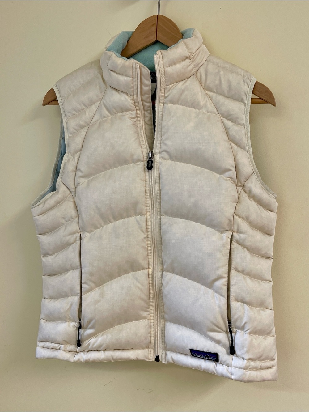 Patagonia White Down Puffer Vest Women’s Medium Full Zip Outdoor
